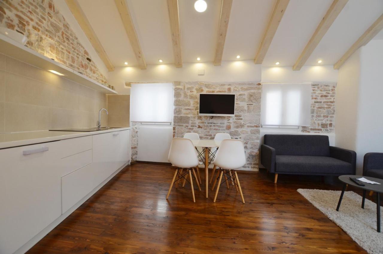 Grisia Apartments Ρόβινι Εξωτερικό φωτογραφία